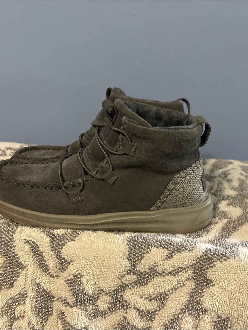 Hey dude Eloise book- granite grey size 7